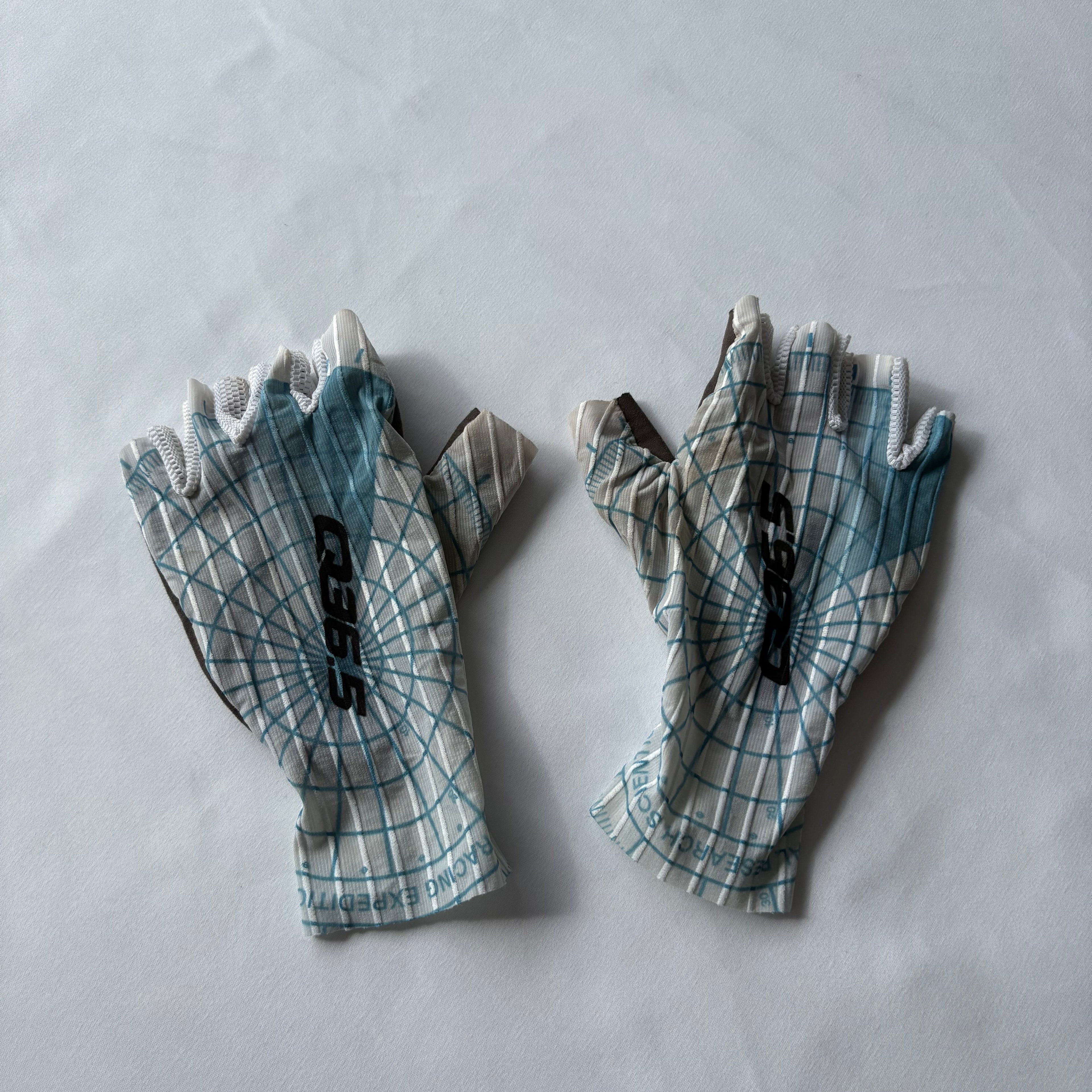 Q36.5 Race Mits